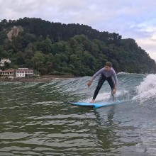 Escuela de Surf Essus en Zarautz